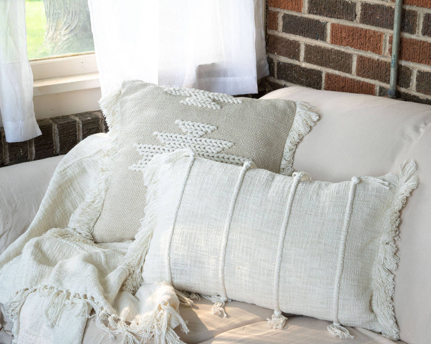 18X18 Hand Woven Auden Pillow White