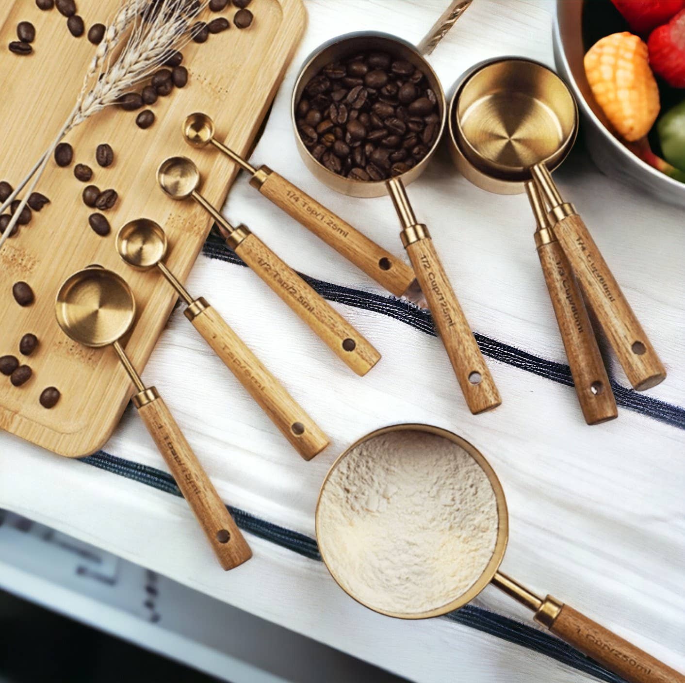 Gold Stainless Steel Measuring Cups Set: 4 spoons